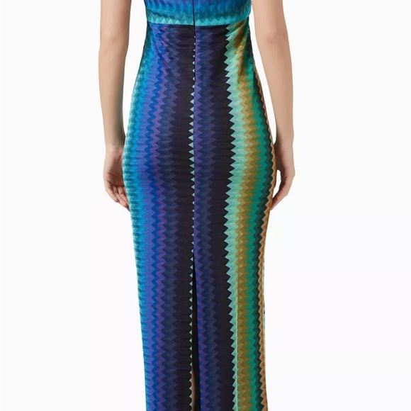 Multicolor Chevron Pattern Dress - Picture 5 of 6